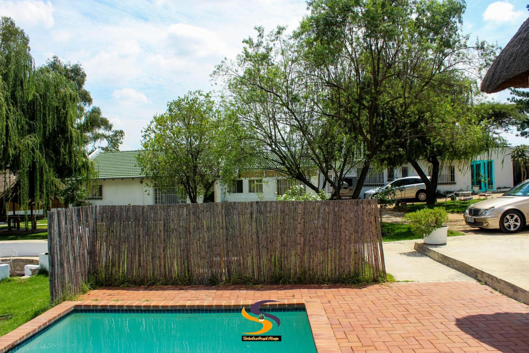 Simbasun Cottages Midrand Extérieur photo