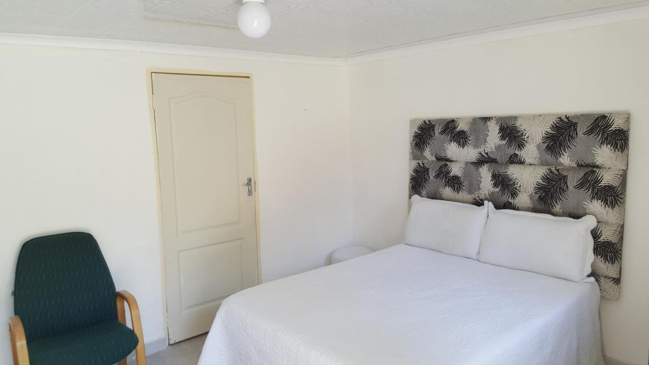 Simbasun Cottages Midrand Extérieur photo