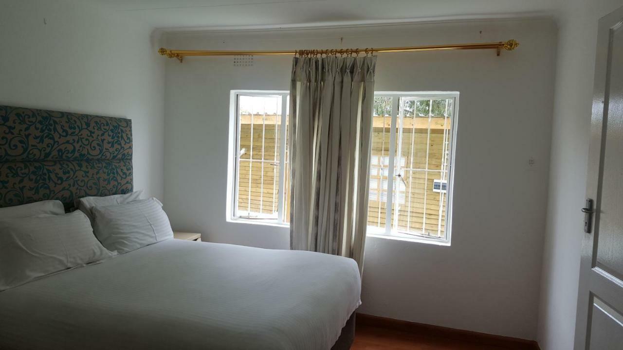 Simbasun Cottages Midrand Extérieur photo
