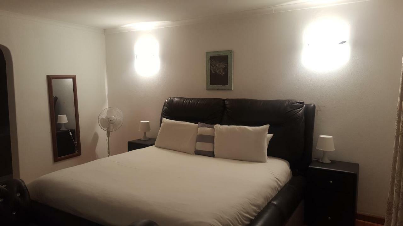 Simbasun Cottages Midrand Extérieur photo