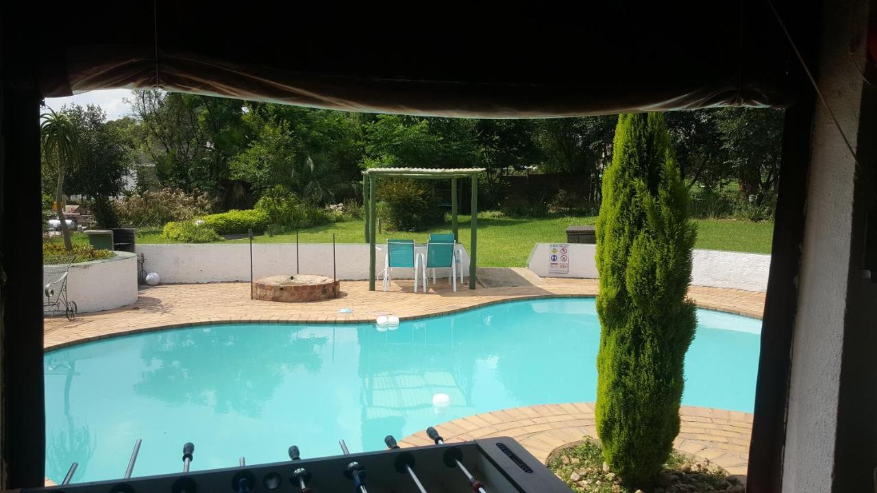 Simbasun Cottages Midrand Extérieur photo